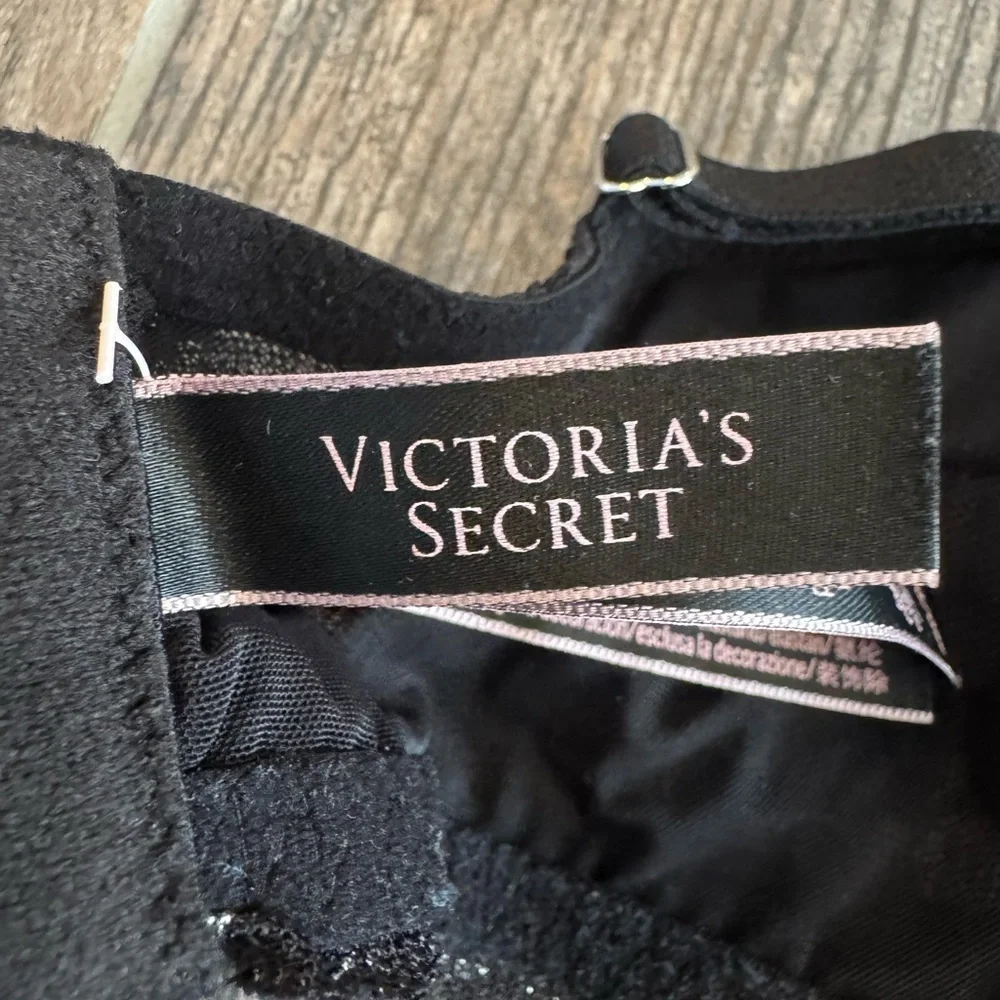 Victoria's Secret Dream Angels unlined demi bra in black lace 36D